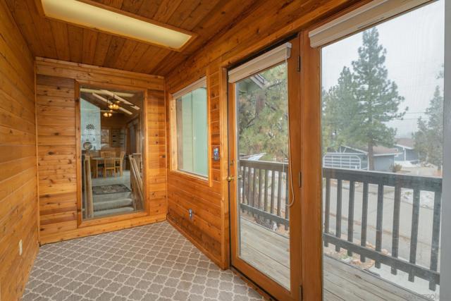 39470 Lake Dr, Big Bear CA: https://media.crmls.org/mediaz/769f1875-54a4-4fa1-9845-4985fc26b62e.jpg