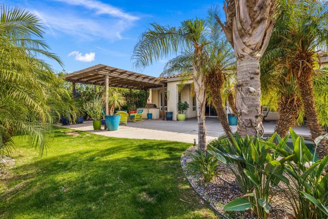 74062 Jeri Lane, Palm Desert CA: https://media.crmls.org/mediaz/769fc281-1f3d-4ec1-9a51-9621cc116675.jpg