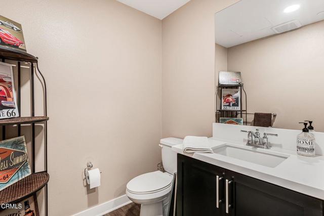 2810 Wagon Wheel Road, Oxnard CA: https://media.crmls.org/mediaz/76a035d8-5fe6-48cc-a40f-a0d8420f3eb9.jpg