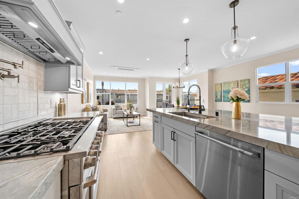 812 N Cleveland Street #3