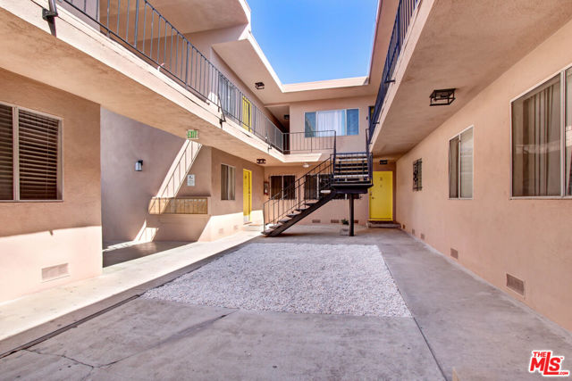 2176 Venice Boulevard, Los Angeles, California 90006, ,Multi-Family,For Sale,Venice,24364967