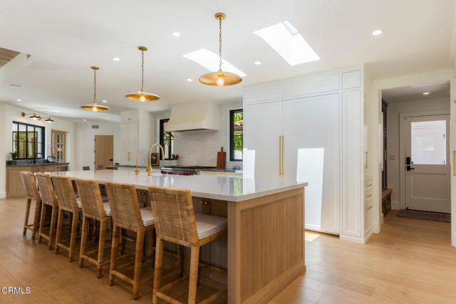 4435 Encinas Drive, La Canada Flintridge CA: https://media.crmls.org/mediaz/76a0ad5e-11f9-4db0-9ddc-32d99c2f3b8d.jpg
