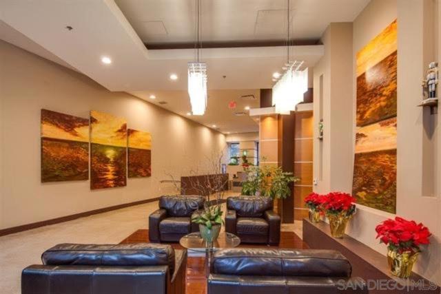530 K St, San Diego CA: https://media.crmls.org/mediaz/76a0cf7f-2093-433f-999b-2eece0797419.jpg