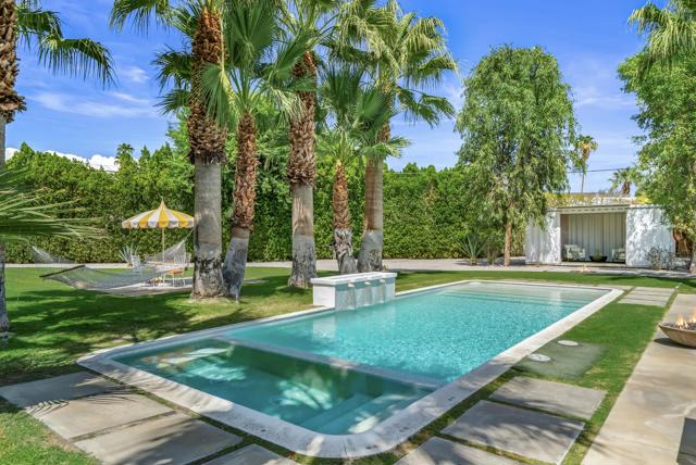 165 S Avenida Elenora, Palm Springs, CA 92262