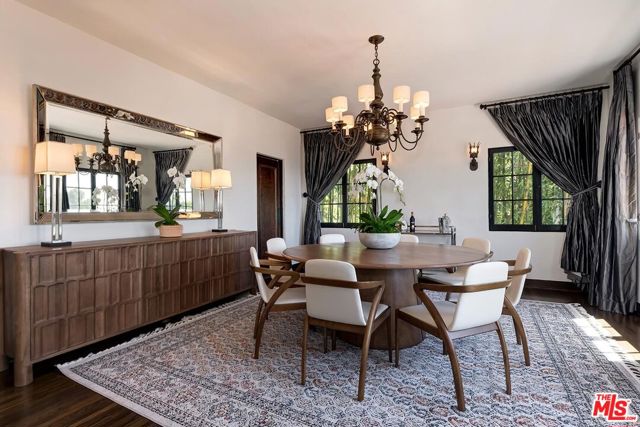 2420 Chislehurst Drive, Los Angeles CA: https://media.crmls.org/mediaz/76a353a7-ae4e-46a6-a82c-c28ddac93c9d.jpg
