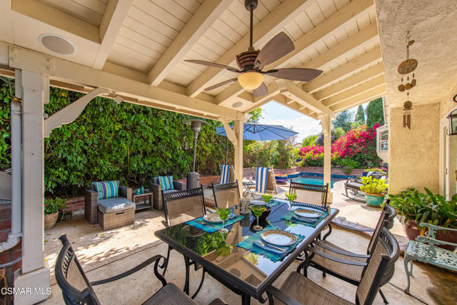 11556 Coralberry Court, Moorpark CA: https://media.crmls.org/mediaz/76a3616c-3d3c-408e-9650-4c6aedae5a11.jpg