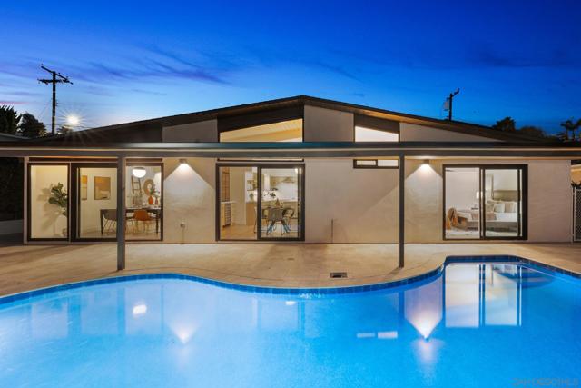 2561 Loring st, San Diego CA: https://media.crmls.org/mediaz/76a4e6b6-b51c-4a39-b8fc-44baa134b7b2.jpg