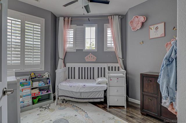 1526 Caminito Sicilia, Chula Vista CA: https://media.crmls.org/mediaz/76a4f0b2-1f27-45f9-b0d8-8b24ecd98f30.jpg