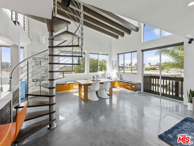 100 South VENICE Boulevard, 9 photo 2