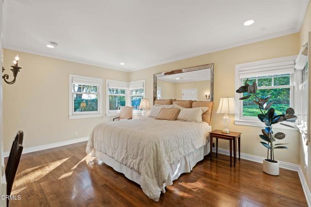 1010 Stoneridge Drive, Pasadena CA: https://media.crmls.org/mediaz/76a6dfc3-956f-4653-9878-e0cdd7f31502.jpg