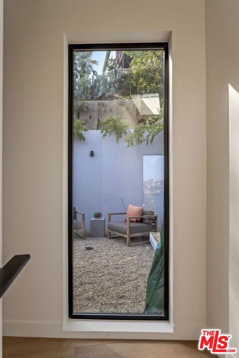 4691 Glenalbyn Drive, Los Angeles CA: https://media.crmls.org/mediaz/76a80ab5-f23f-41b2-a6a7-0369b6fa0c0a.jpg