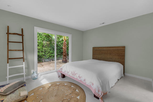 3967 E Sunny Dunes Road, Palm Springs, CA 92264