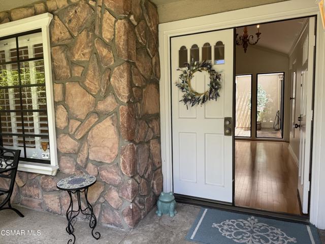 2971 Shadow Brook Lane, Westlake Village CA: https://media.crmls.org/mediaz/76a823b2-373a-4a0e-b73e-7b2720feec6b.jpg