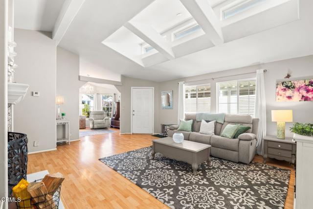 Detail Gallery Image 8 of 45 For 1215 Anchors Way #13,  Ventura,  CA 93001 - 3 Beds | 2 Baths