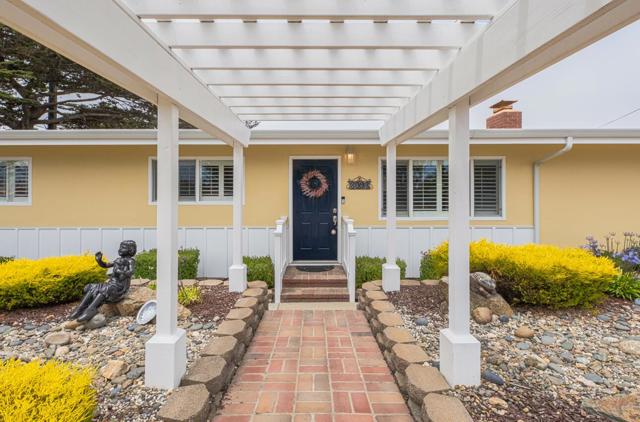 3093 Salinas Avenue, Marina CA: https://media.crmls.org/mediaz/76a94698-35d9-43d8-ae86-16a86c49f2c1.jpg