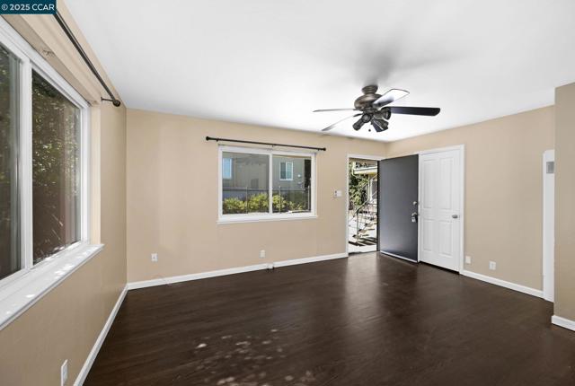 2634 Baldwin Ln, Walnut Creek CA: https://media.crmls.org/mediaz/76a95912-1da9-41be-b907-c616d89dd1ea.jpg
