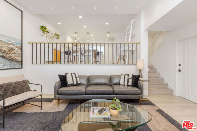 4734 La Villa Marina, Marina del Rey CA: https://media.crmls.org/mediaz/76ab5cfb-0d76-4205-8996-78400eb1dc85.jpg