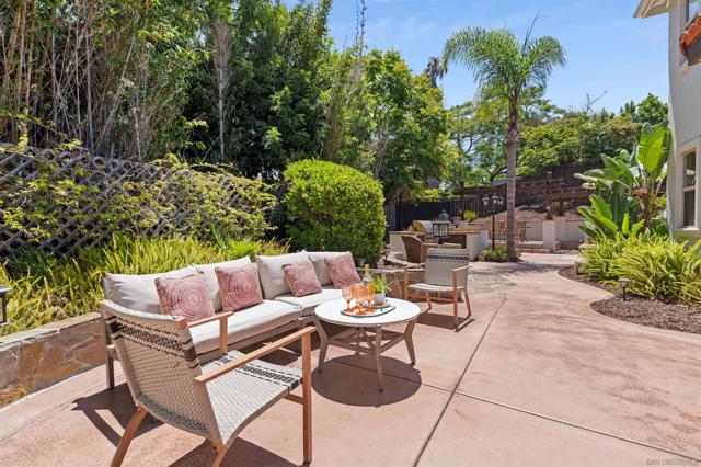 101 Lion Circle, Chula Vista CA: https://media.crmls.org/mediaz/76ab688e-4a12-4f60-9dd5-87bc8b10bdd8.jpg