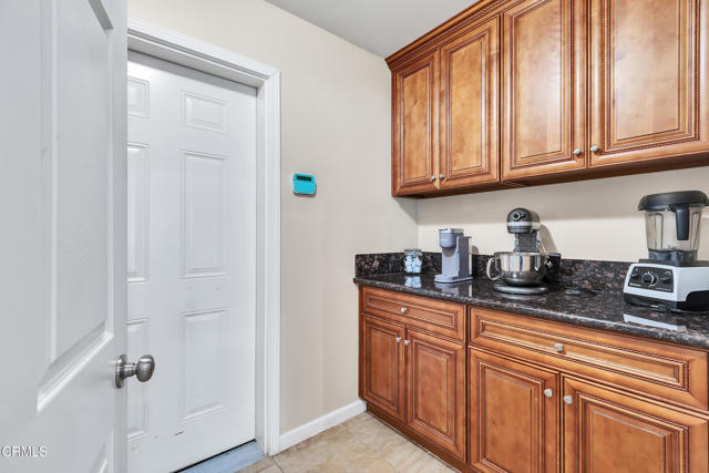 17717 Bangor Avenue, Hesperia CA: https://media.crmls.org/mediaz/76ab857d-e6af-4057-8be6-85a11463c29c.jpg