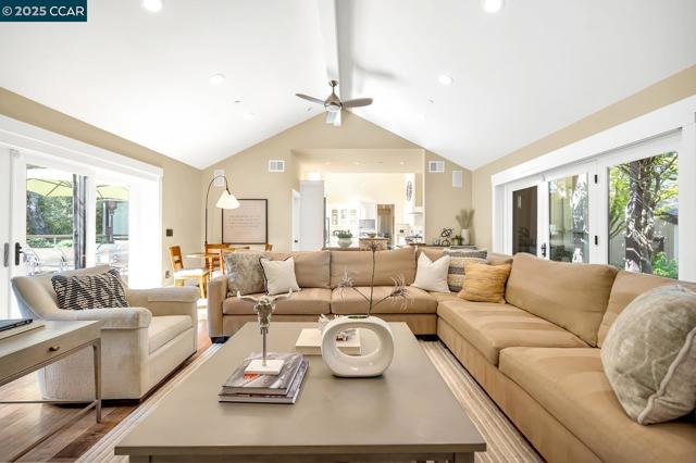 691 Old Jonas Hill Rd, Lafayette CA: https://media.crmls.org/mediaz/76adc5a1-166b-426d-8715-3a245647545a.jpg