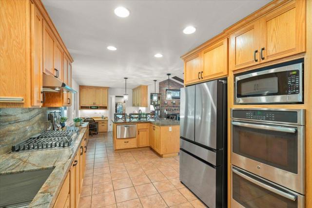 8103 Crestview Court, Gilroy CA: https://media.crmls.org/mediaz/76ade316-9ae1-43b9-a7dc-222024b49191.jpg