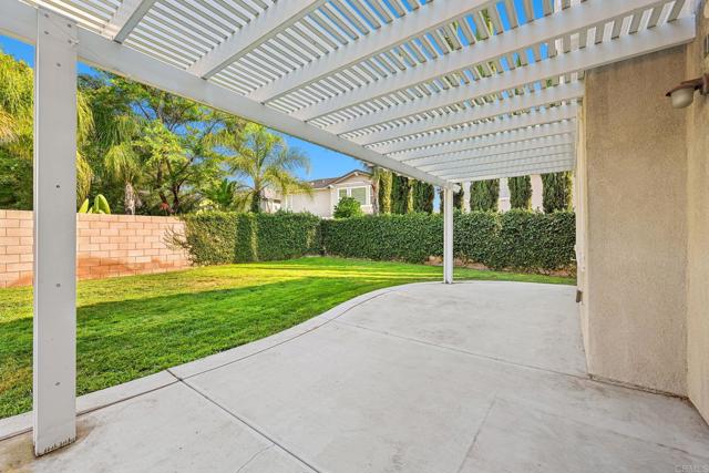 32066 Red Mountain Way, Temecula CA: https://media.crmls.org/mediaz/76ae5533-15c8-411b-8bbc-fc98058dc1e5.jpg