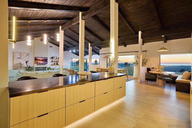 7117 Obelisco Cir, Carlsbad CA: https://media.crmls.org/mediaz/76afab9b-ddc0-4f1f-940a-86e32a4237c1.jpg