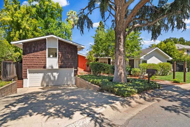 201 Yerba Buena Avenue, Los Altos CA: https://media.crmls.org/mediaz/76b03c7f-36bc-4a01-9b56-63aa817f513f.jpg
