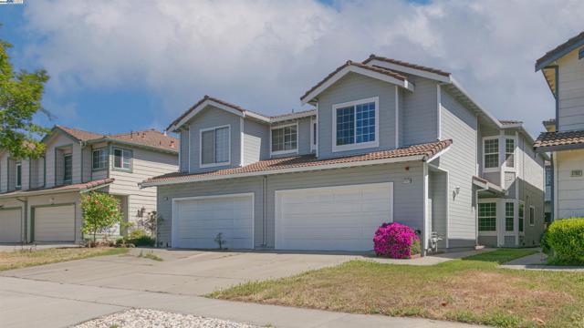 37076 Saint Edwards St, Newark CA: https://media.crmls.org/mediaz/76b11f9f-fecb-4047-bb16-a585511893e9.jpg