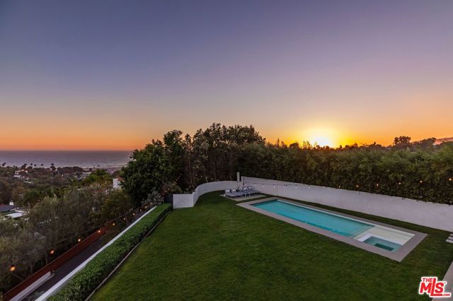 400 Amalfi Drive photo 43