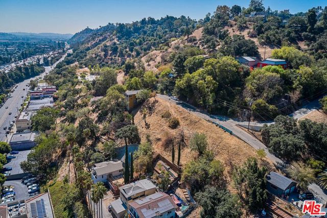 1947 Rosebud, Los Angeles CA: https://media.crmls.org/mediaz/76b149f5-31c1-4581-98fb-26ec6172e3f2.jpg