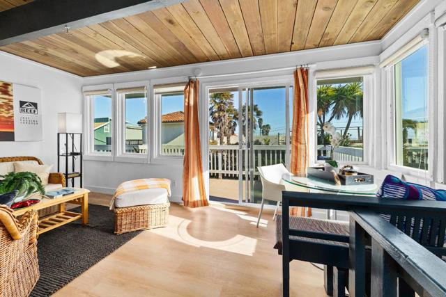 360 36th Avenue, Santa Cruz CA: https://media.crmls.org/mediaz/76b14c80-e04c-4643-a3f1-0f124ff8cba2.jpg