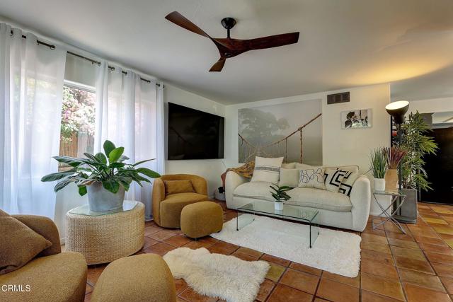 1998 Barnett Way, Los Angeles CA: https://media.crmls.org/mediaz/76b1a2c4-a054-4c50-9b43-6fa7f000f88c.jpg