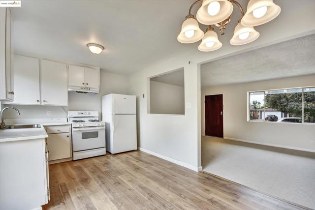 2040 Lanai Ave, San Jose CA: https://media.crmls.org/mediaz/76b1e297-2f13-4ea5-ad8d-5d9537992825.jpg