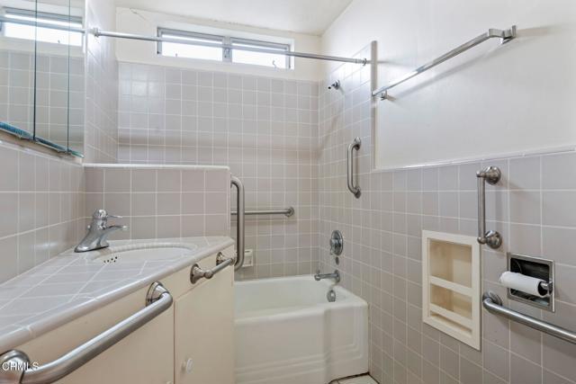 Detail Gallery Image 39 of 59 For 329 Mariposa Dr, Ventura,  CA 93001 - 4 Beds | 3 Baths