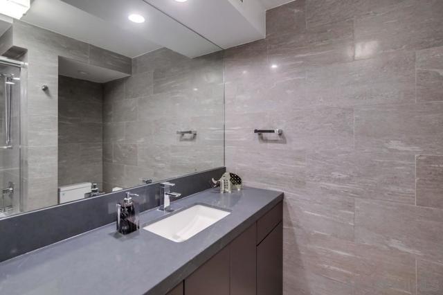 1750 Avenida Del Mundo, Coronado CA: https://media.crmls.org/mediaz/76b43b3c-b3b7-4408-864b-4a9896b44bb9.jpg
