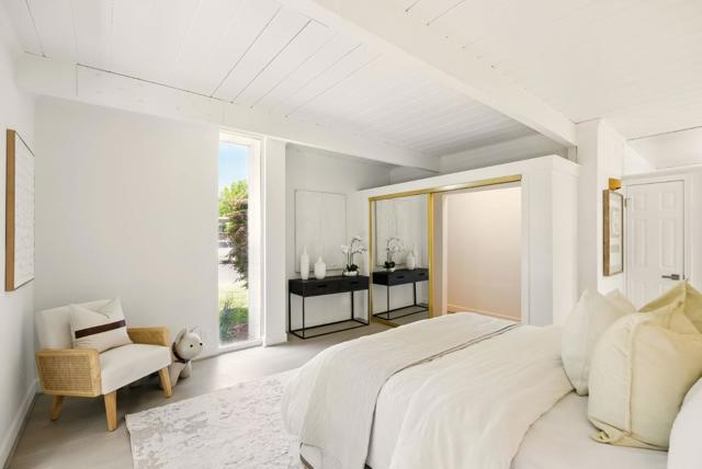 747 De Soto Drive, Palo Alto CA: https://media.crmls.org/mediaz/76b44196-1cae-4002-a299-7cc451d847b4.jpg