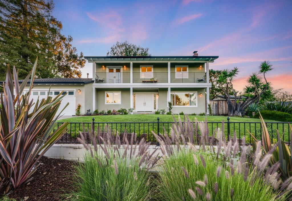 1455 Redwood Drive