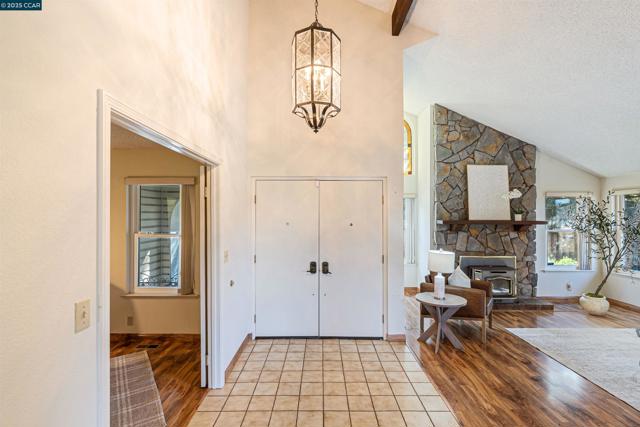 5200 Myrtle Dr, Concord CA: https://media.crmls.org/mediaz/76b5999f-f928-47e3-b5a7-72a52d7ba1c5.jpg
