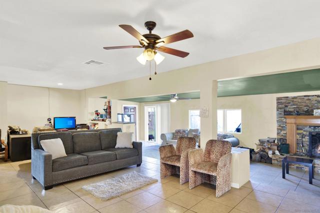 30100 Valley Center Rd., Valley Center CA: https://media.crmls.org/mediaz/76b5b216-9053-4617-9f4b-1a30e458d9a8.jpg