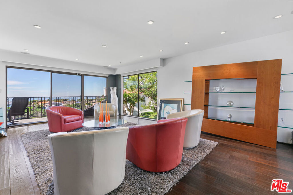 29 Ocean Crest Court