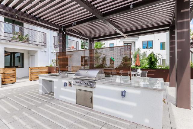 1850 El Camino Real, Santa Clara CA: https://media.crmls.org/mediaz/76b76553-8ed1-487d-8935-f8abbcc13402.jpg