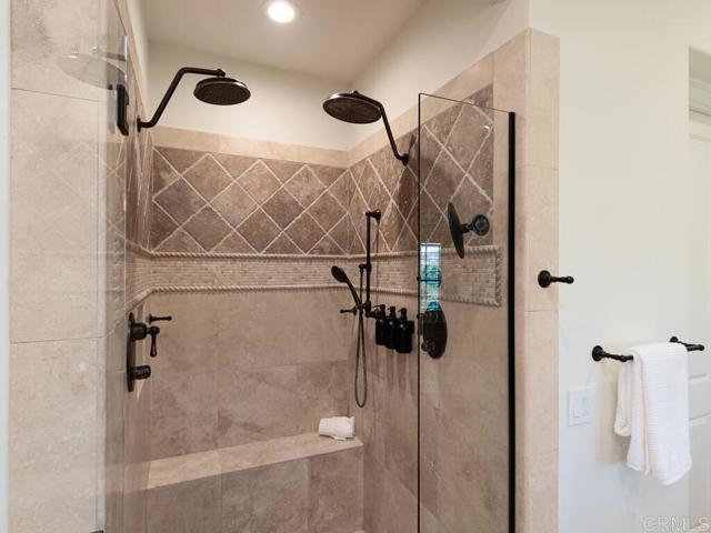 32110 Dos Ninas, Bonsall CA: https://media.crmls.org/mediaz/76b79aa5-909e-4113-b295-ff4e6608c0b2.jpg