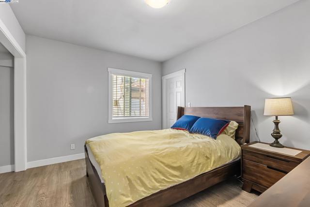 25910 Westview Way, Hayward CA: https://media.crmls.org/mediaz/76b86992-2569-4328-a710-f6f567b3e8d3.jpg