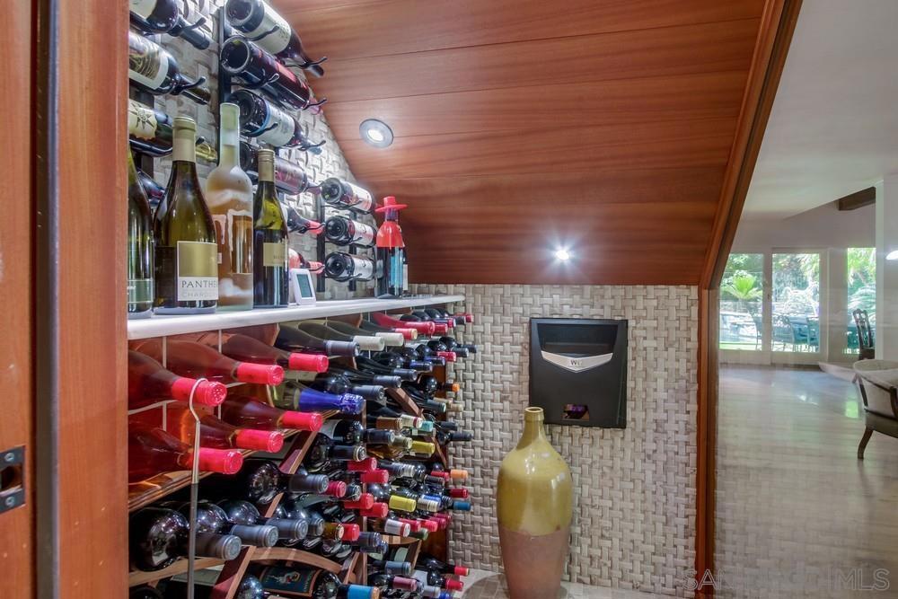 MLS #250032414SD img 17