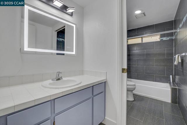1440 Reganti Pl, Concord CA: https://media.crmls.org/mediaz/76b982ef-b5f8-46b5-a4a3-ed382d0847bb.jpg