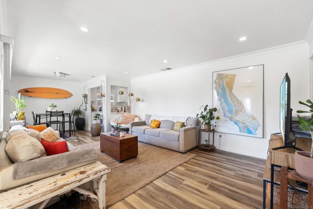 3380 Moraga Court, San Diego CA: https://media.crmls.org/mediaz/76b9b076-ec62-4353-92e3-b76bee748516.jpg