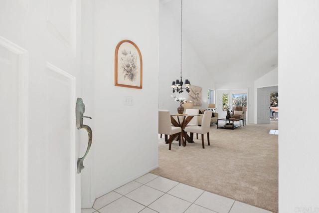 Detail Gallery Image 4 of 49 For 7104 Lantana, Carlsbad,  CA 92011 - 3 Beds | 2 Baths