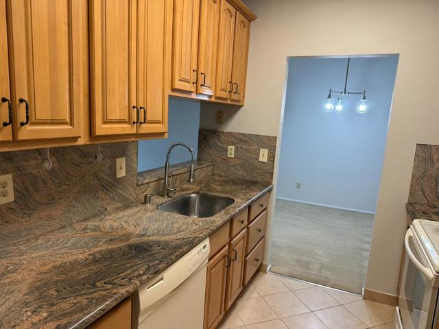 39865 Cedar Boulevard, Newark CA: https://media.crmls.org/mediaz/76ba924e-e74f-4c8f-9eb0-1760d85aa74c.jpg