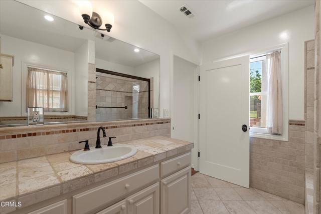 Detail Gallery Image 22 of 27 For 1747 Oakwood St, Pasadena,  CA 91104 - 3 Beds | 2 Baths